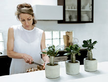 Indlæs billede til gallerivisning Raw coverpots - Warm Grey